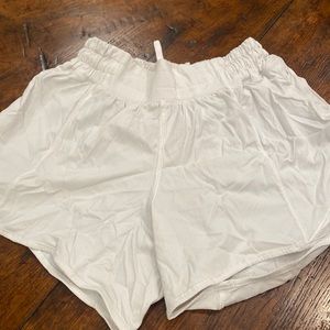 Hotty Hots, white, size 2, length 4, tied
